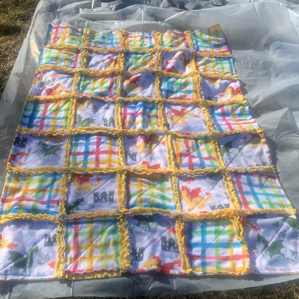 FINAL SALE $15 Hand Crafted Fleece Rag Quilt Dragons Toddler size Unisex Baby - Picture 2 of 8